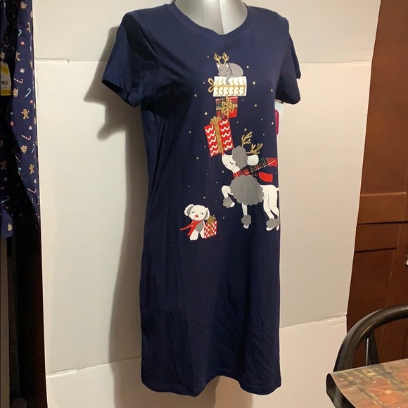 Christmas poodle nightgown NWT. - Picture 3 of 7